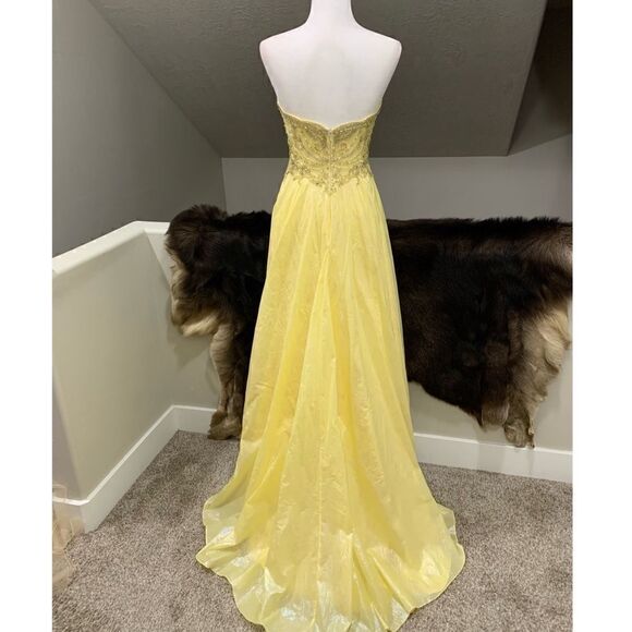 Beautiful Princess Style Strapless Beads & Glitter Party Dress With Shawl - Picture 5 of 16